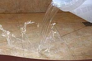 四子王旗漏水维修 免砸砖防水材料该如何施工